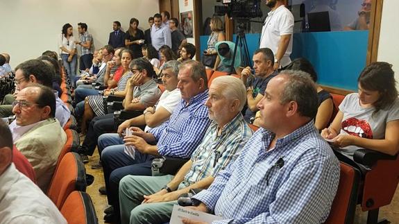 El sector agrario respalda con su presencia las VII Jornadas de Cooperativismo Agrario organizadas por El Norte